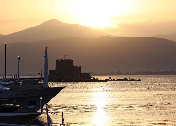 Asteroskoni Luxury Náuplia