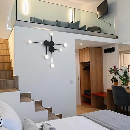 Asteroskoni Luxury Daire